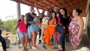 Simaria, da dupla com Simone, volta à cidade natal e declara: ‘agradecer sempre a Deus’