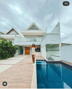 Camila de Lucas compra sua primeira mansão