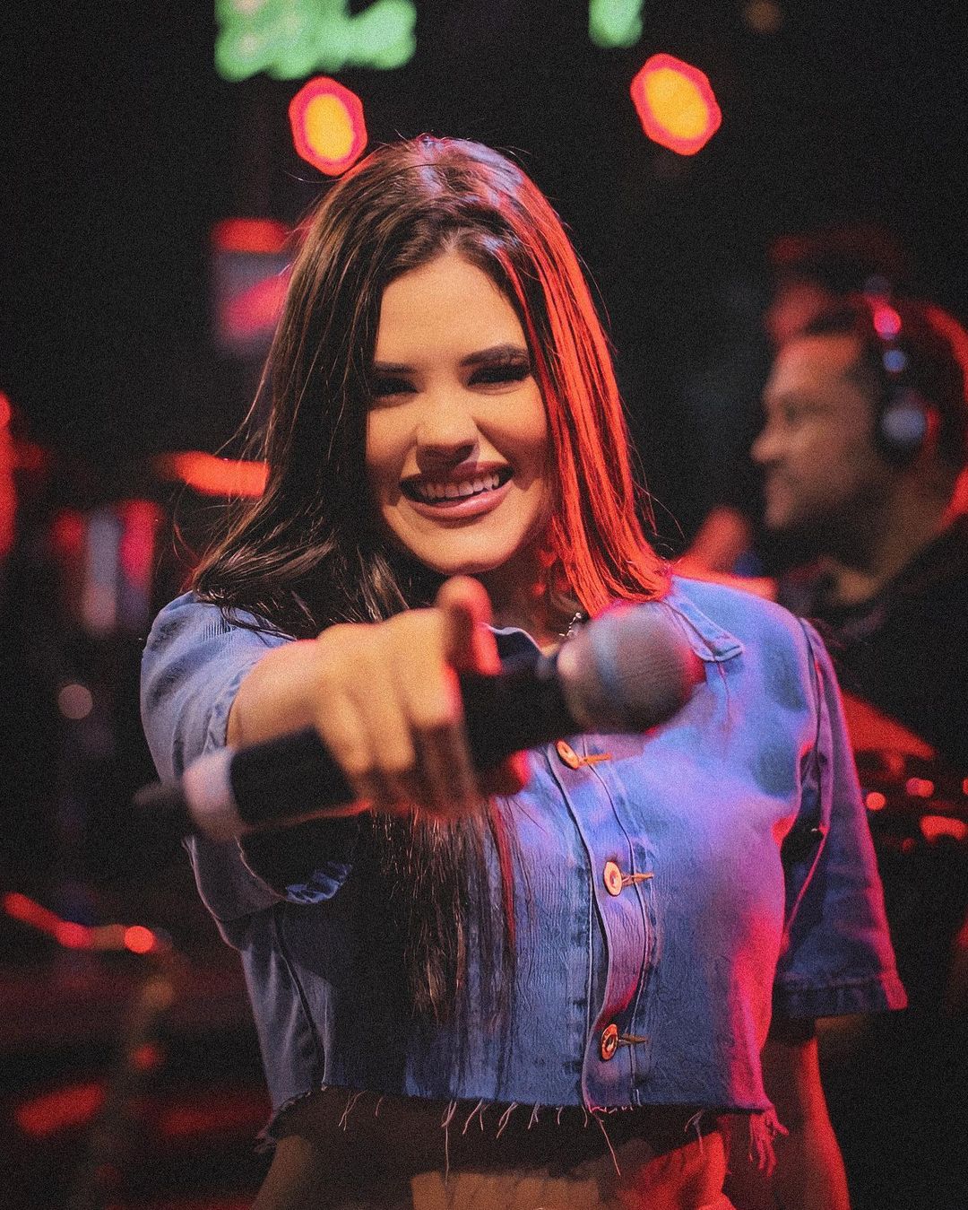 cantora mastruz com leite