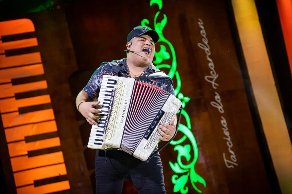 tarcisio do acordeon sera atrações do sao joao de lençóis