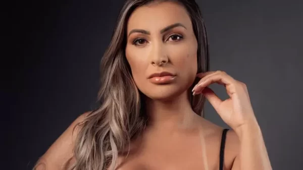 Andressa Urach Anuncia Rifa para Uma Noite com Ela por R$ 1,99″