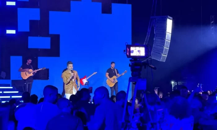 Nadson o ferinha durante gravação do seu dvd 2023