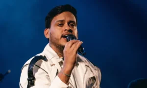 Foto viral de Thiago Aquino com Waleska Melo era cena de clipe e ação de marketing