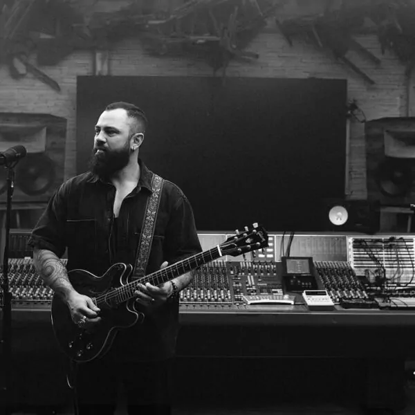 Mateus, da dupla Jorge e Mateus, passa por cirurgia e se afasta de shows